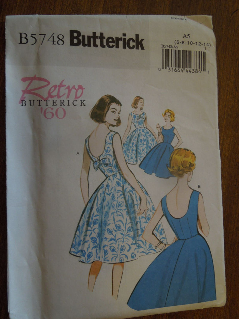 Butterick B5748, Misses, Dresses, Lined, Petite, Uncut Sewing Pattern
