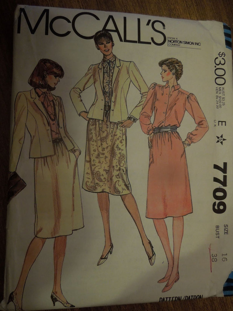 McCalls 7709, Mises Jackets, Blouses, Skirts, Uncut Sewing Pattern, petite