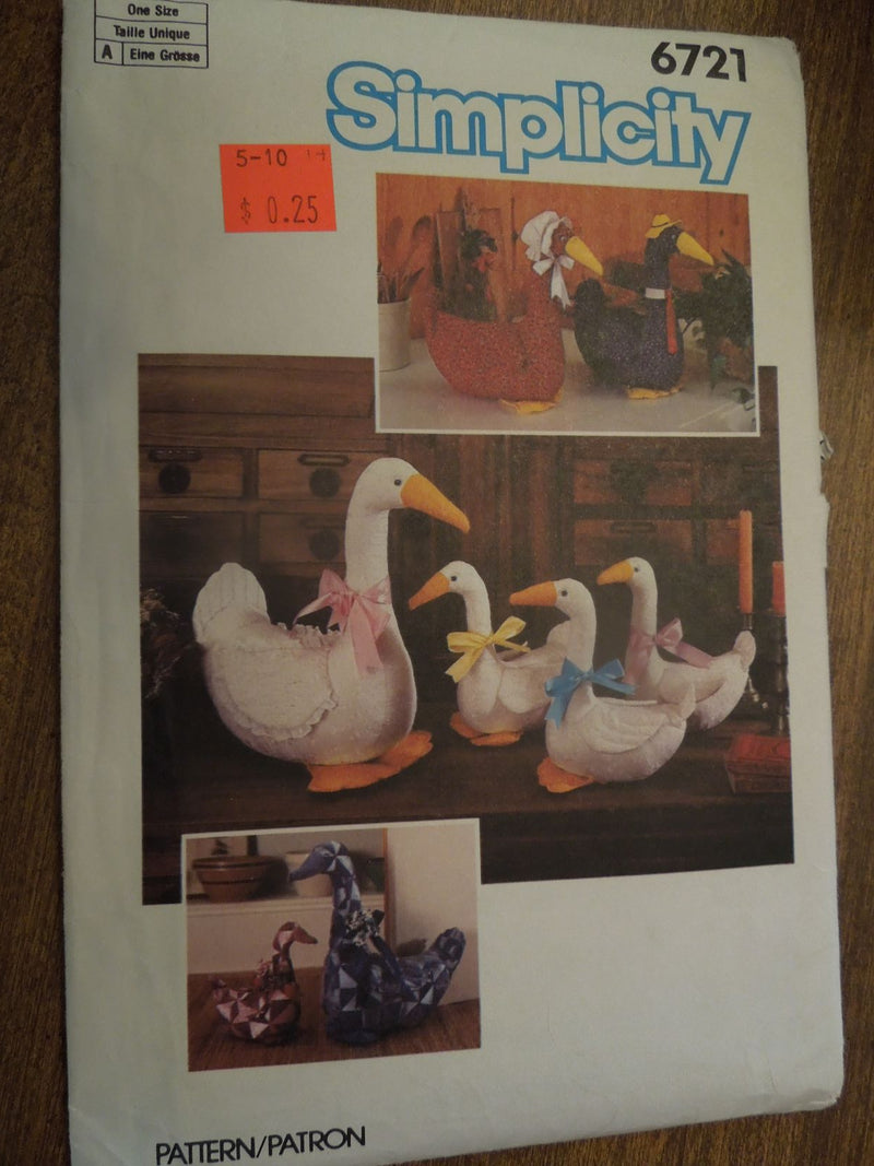 Simplicity 6721, Crafts, Geese, Home Decor, Uncut Sewing Pattern