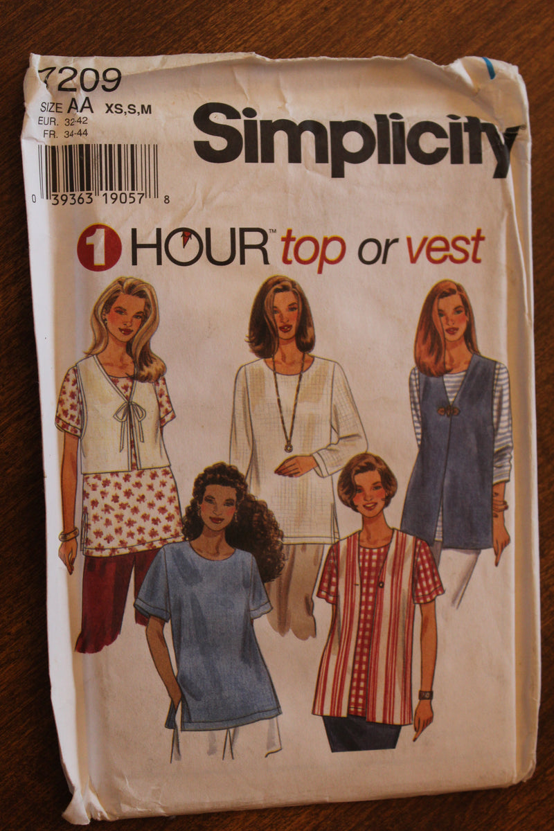 Simplicity 7209, Misses Tops, Lined Vests, Uncut Sewing Pattern