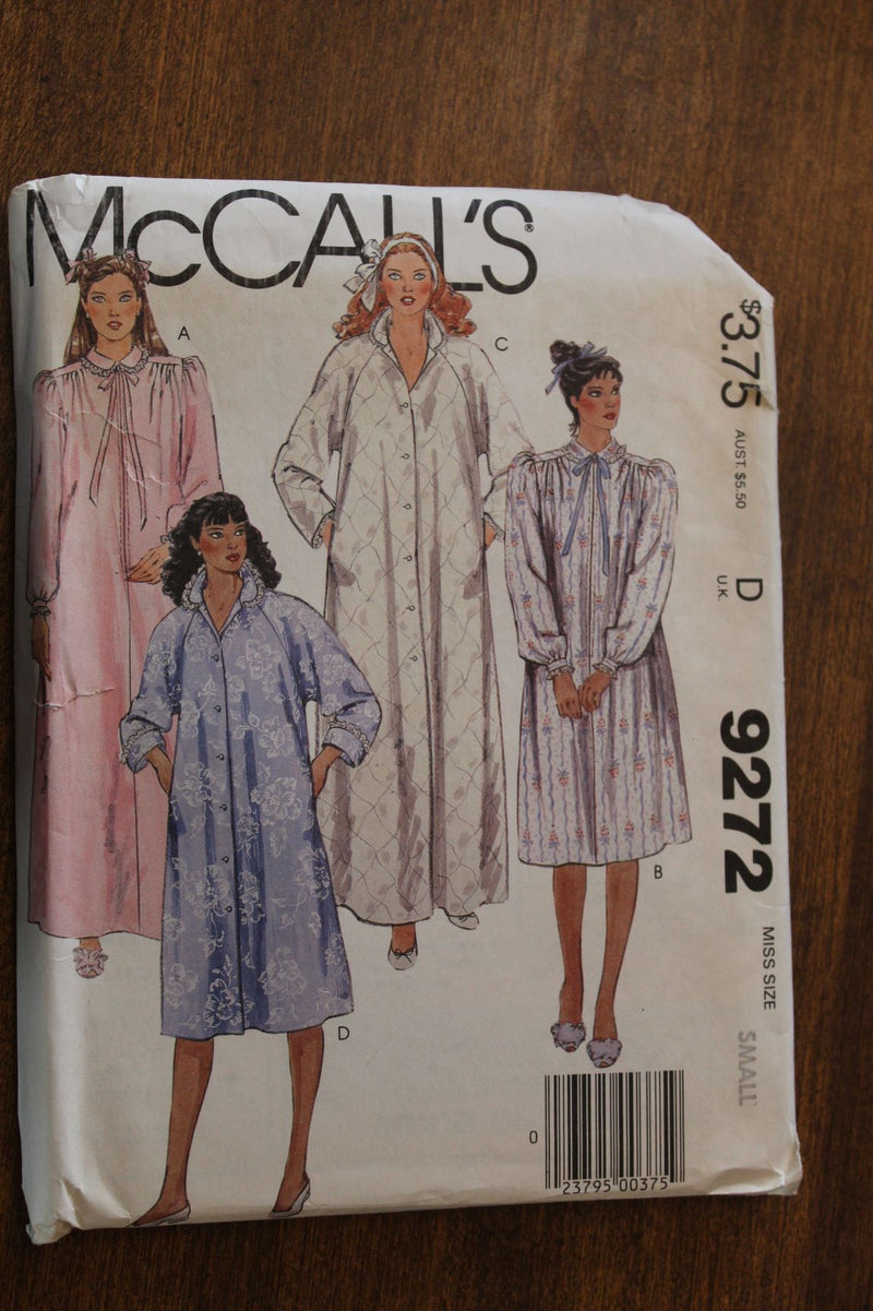 McCalls 9272, Misses Robes, Uncut Sewing Pattern