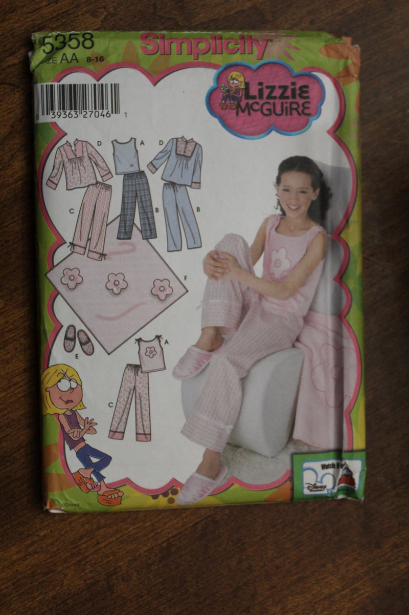 Simplicity 5358, Girls Pants, Tops, Slippers, Blanket, Uncut Sewing Pattern