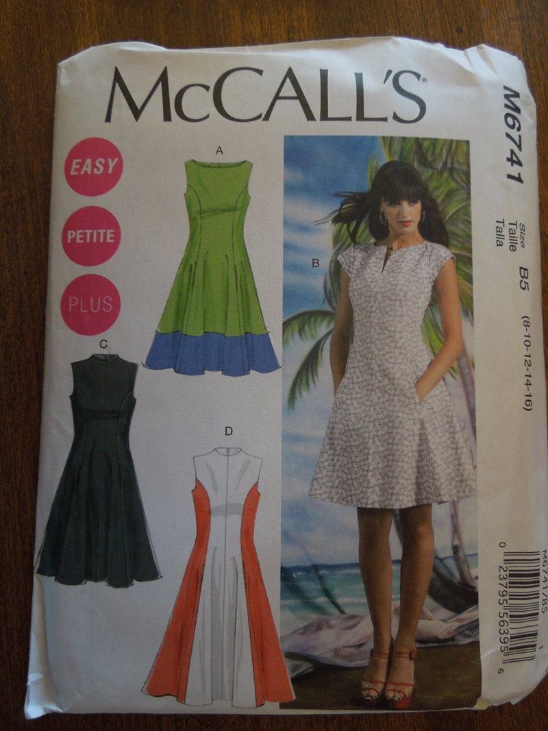 McCalls M6741, Misses, Dressses, Sz Varies, UNCUT sewing pattern,
