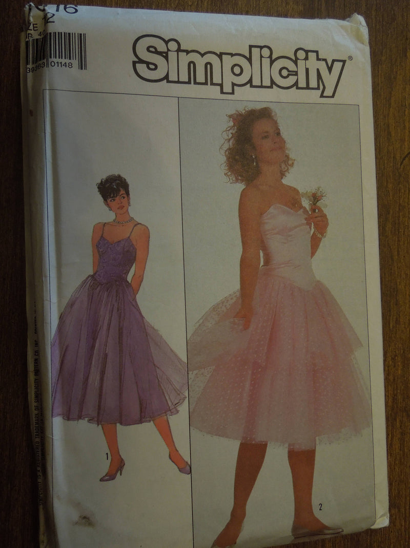 Simplicity 8016, Misses Dresses, Sz Varies, Petite, UNCUT sewing pattern,