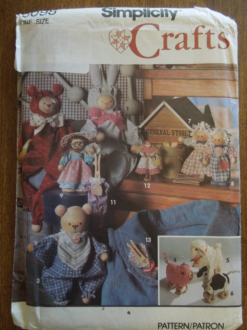 Simplicity 8098, crafts, UNCUT sewing pattern, dolls and ornaments,