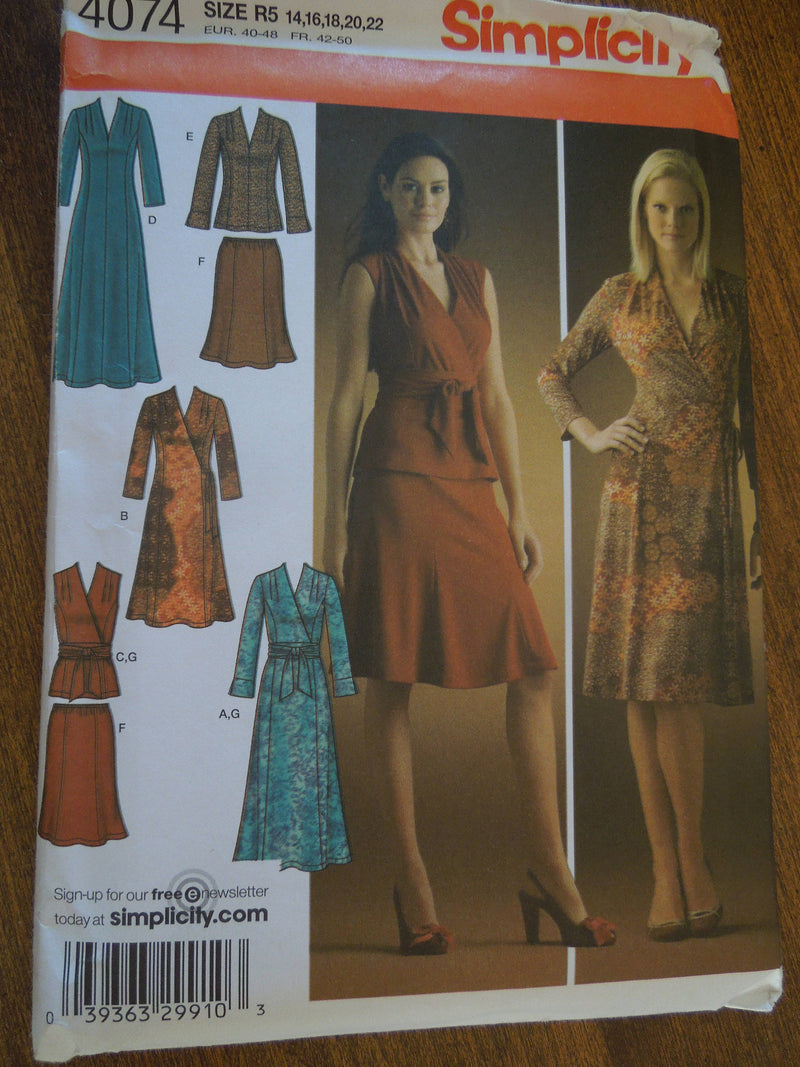 Simplicity 4074,Misses, Separates, Knits, Petite,  UNCUT sewing pattern,