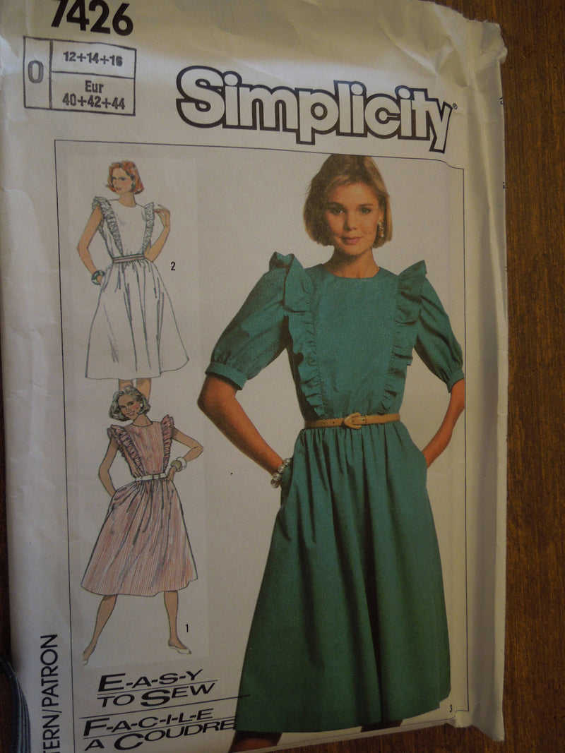 Simplicity 7426,  Misses Dresses, Pullover Style, UNCUT sewing pattern, SALE