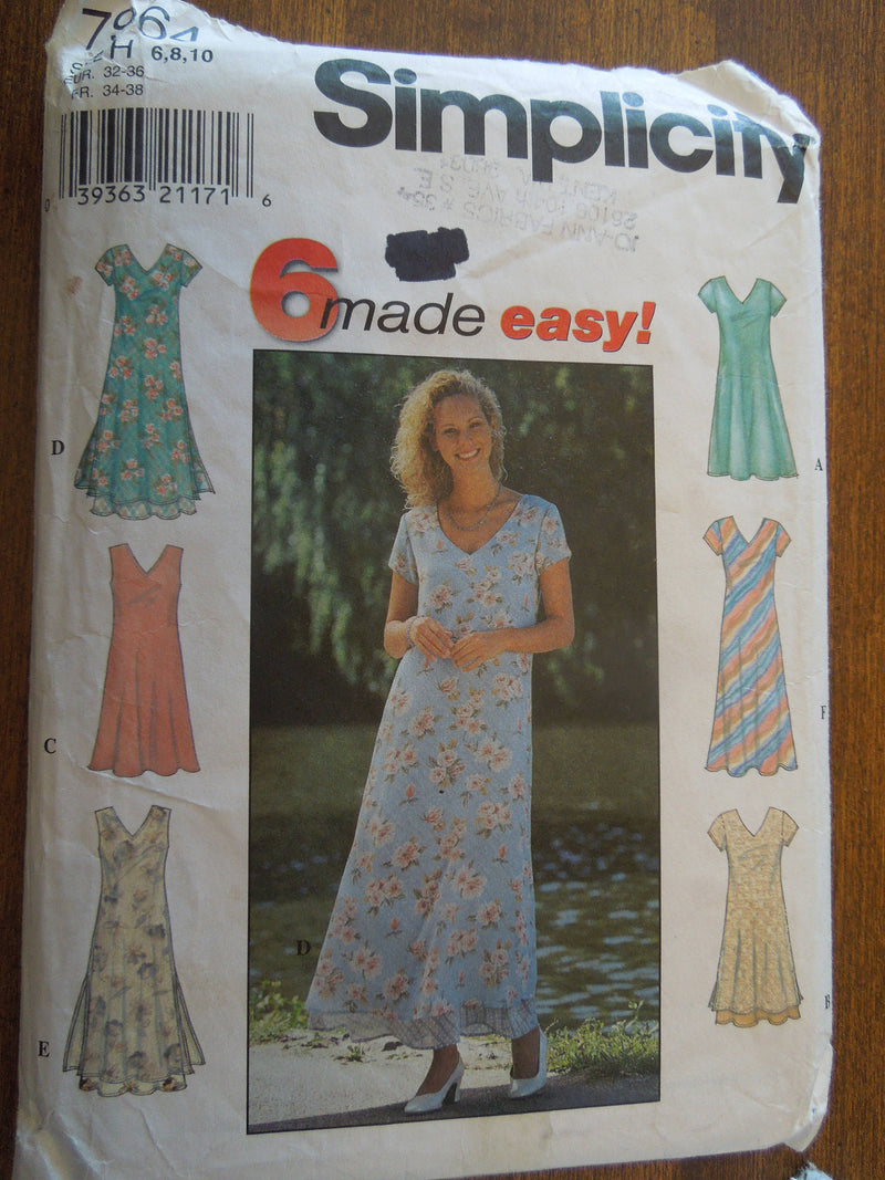 Simplicity 7964,  Misses, Dresses, Pullover Style, Petite, UNCUT sewing pattern,